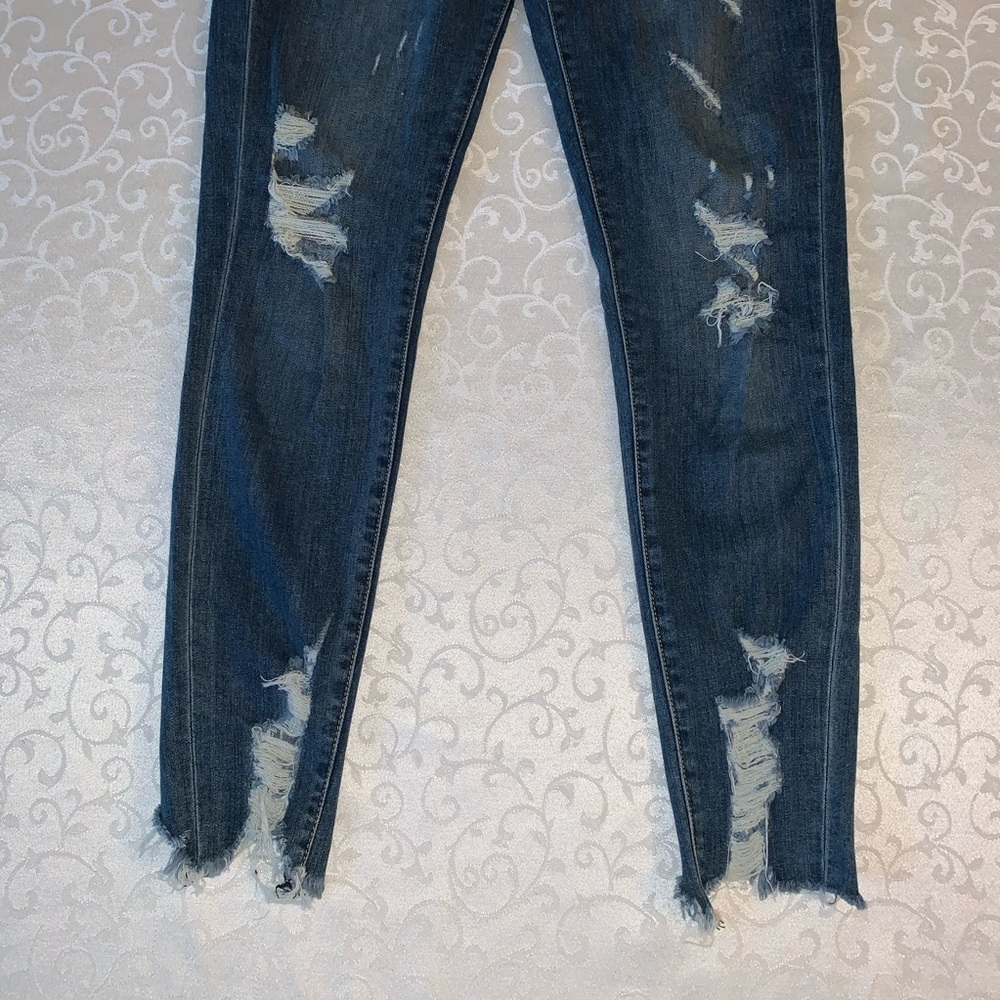 Just USA Distressed Frayed Hem Skinny Ankle Jeans - Picture 2 of 16